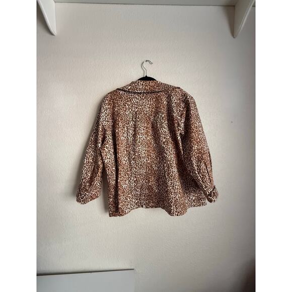 Joan Rivers Animal Print Button Front Blouse Jacket Size 2X Leopard Print - Picture 2 of 4